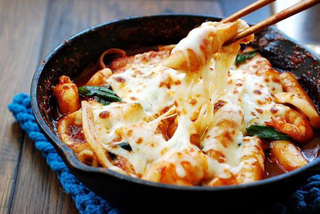 Tteokbokki Korean spicy rice cakes