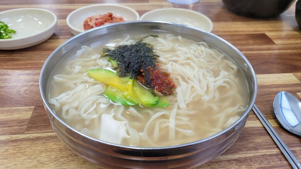 Kalguksu Korean handmade knife cut noodle soup